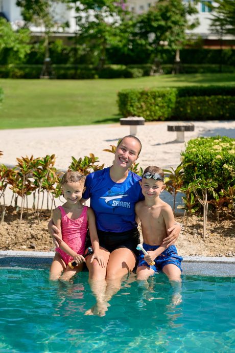 Алёна Гончаренко, P2903432 — как проходит детский урок по плаванию с Алёной Гончаренко